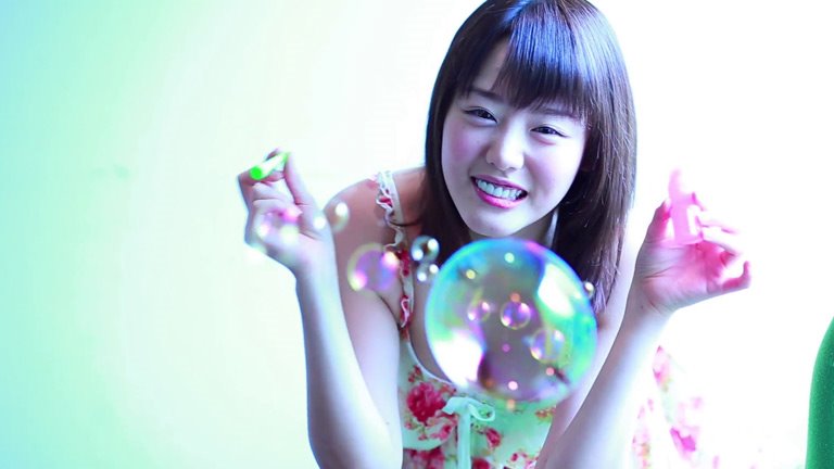 Cover 2 Bigger Bubbles - HD/MP4