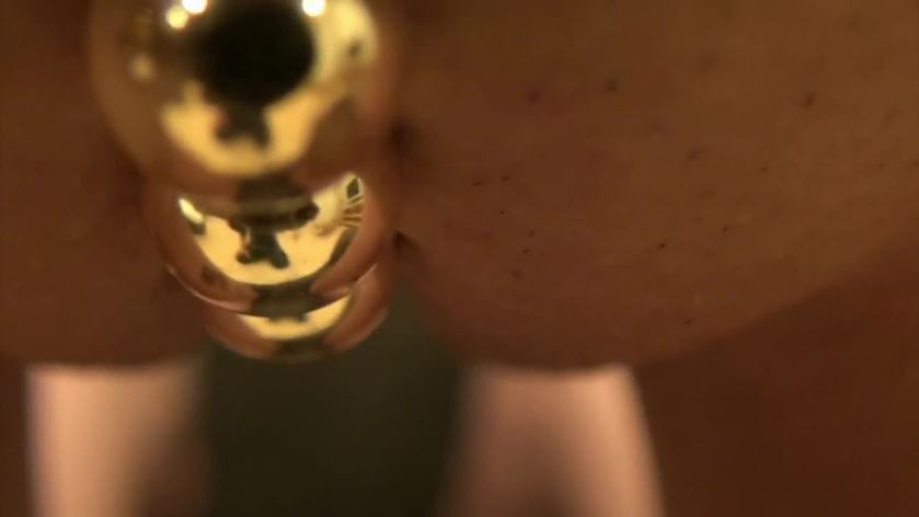 Cover 4 Up a Sundress - HD/MP4