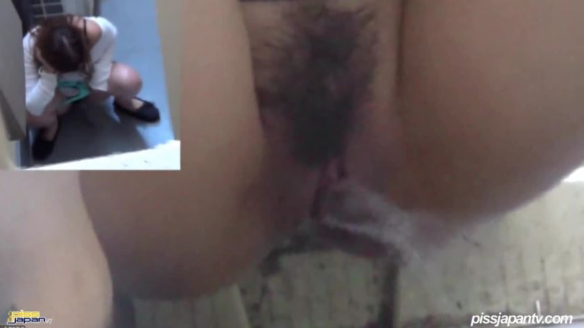 Cover 4 PissJapan Girls Stream and Steam up the Pavement - HD/MP4