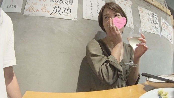 Cover 3 【無・素人個撮】調子にノッてお持ち帰りナンパ!清楚な外見からは想像できない特殊性癖!自分のセックスを他人に見せて興奮する酒豪娘との、失神するんじゃないか!?の勢いの中出しセックス! - Full HD/MP4