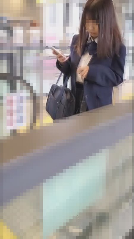 Cover 3 ぱすも - 【個撮】県立商業科②スレンダーGカップを駅で逆さ撮りからホテルで手コキ射精(計30分) - HD/MP4