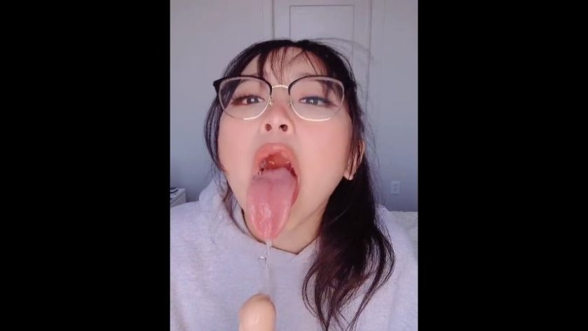 Cover 2 ambiiyah - Spit and Deep Blowjob - HD/MP4